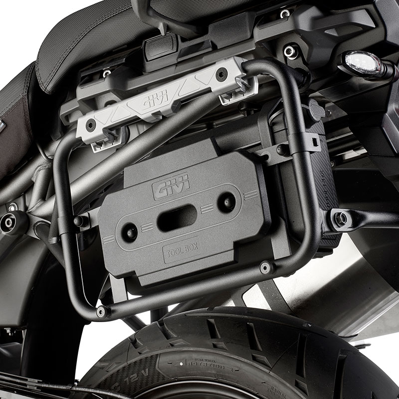 S250KIT Universal kit to install the S250 Tool Box GIVI