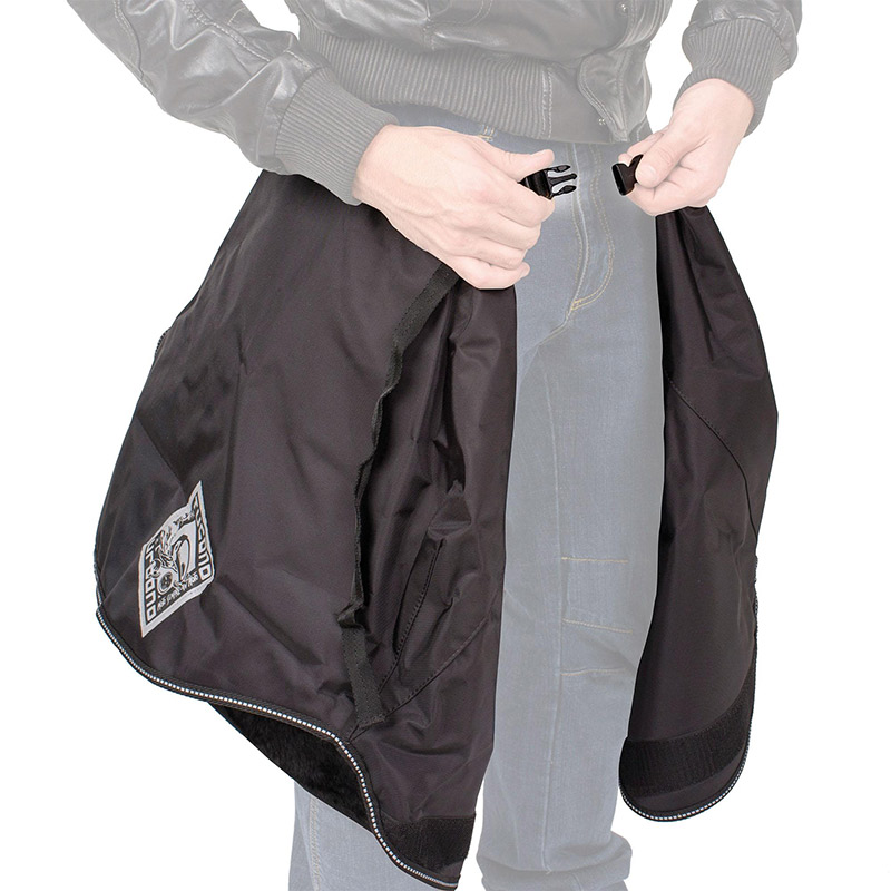 Tucano R092 Passenger legcover for maxi scooters - Image 2