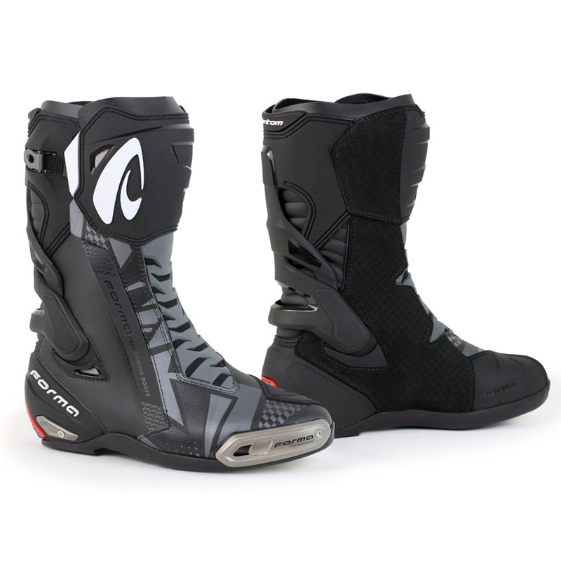 Forma Phantom boots black